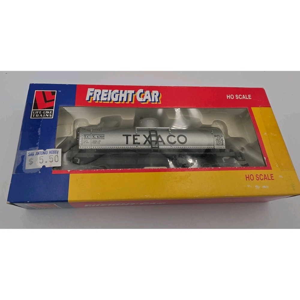 Life-Like Trains Texaco Oil Gas Freight Car HO Scale Toy Trains 8518 New in Box